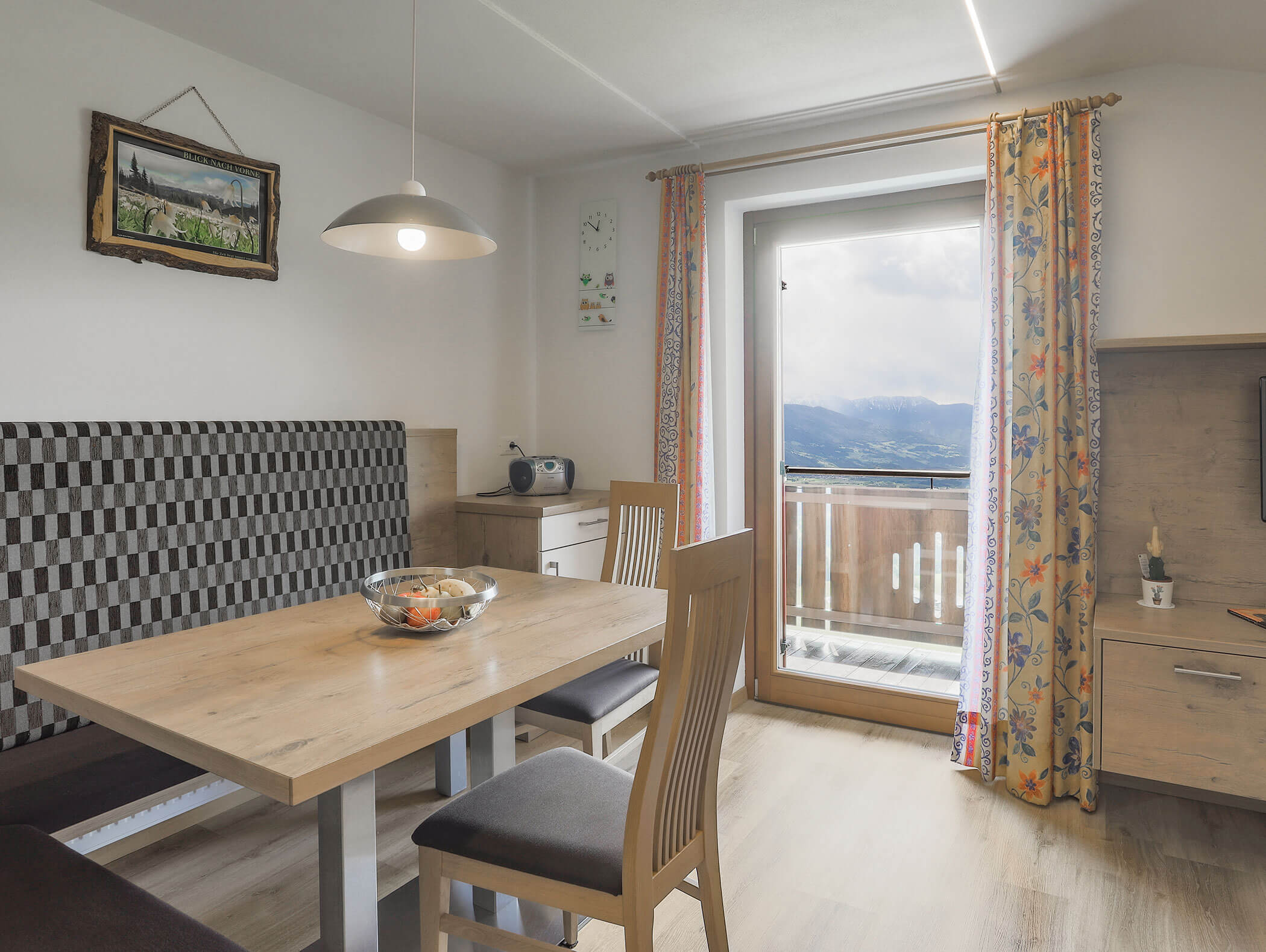 Essbereich vom Apartment Alpenglühn