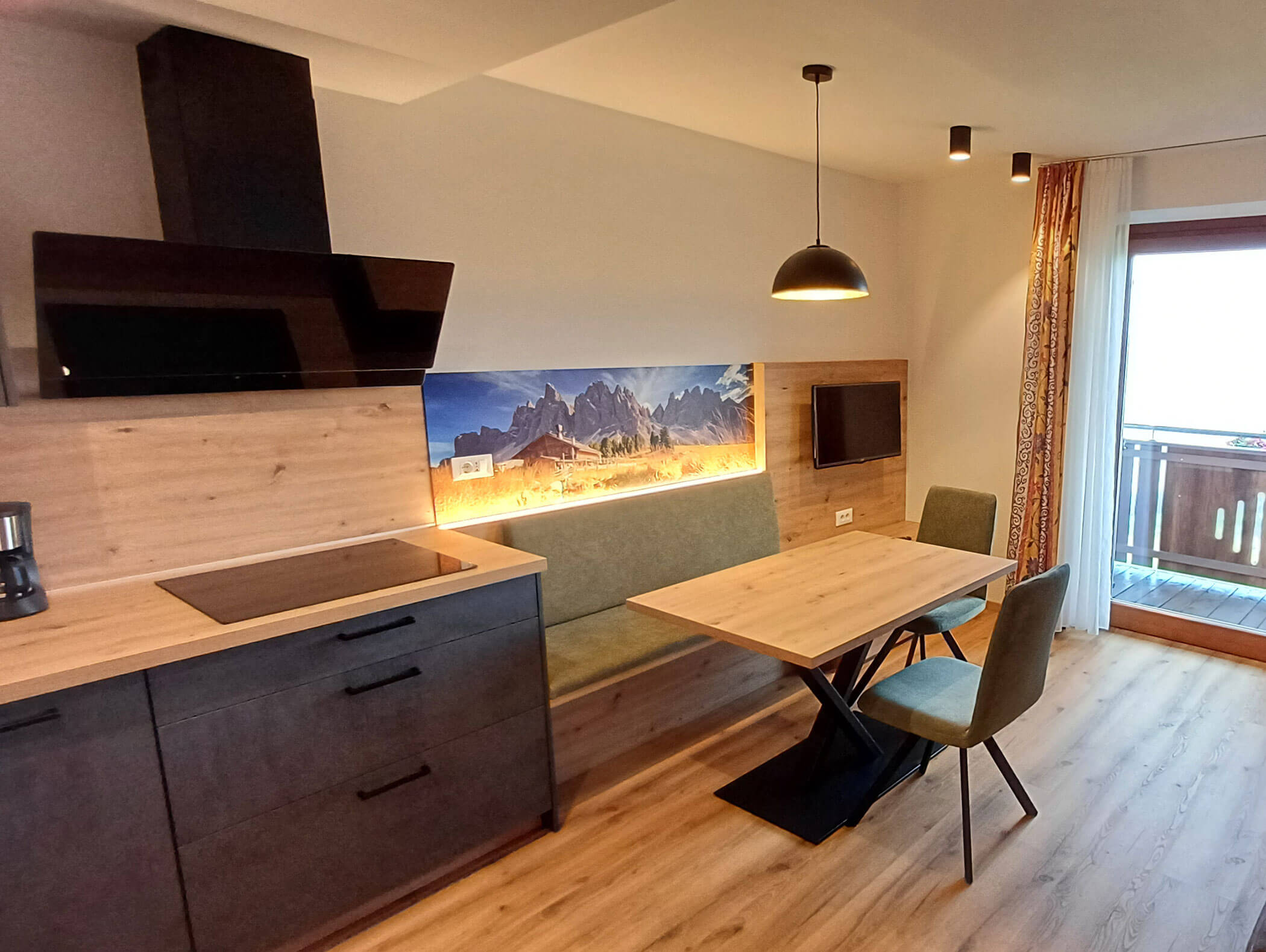 Koch- und Essbereich vom Apartment Abendrot